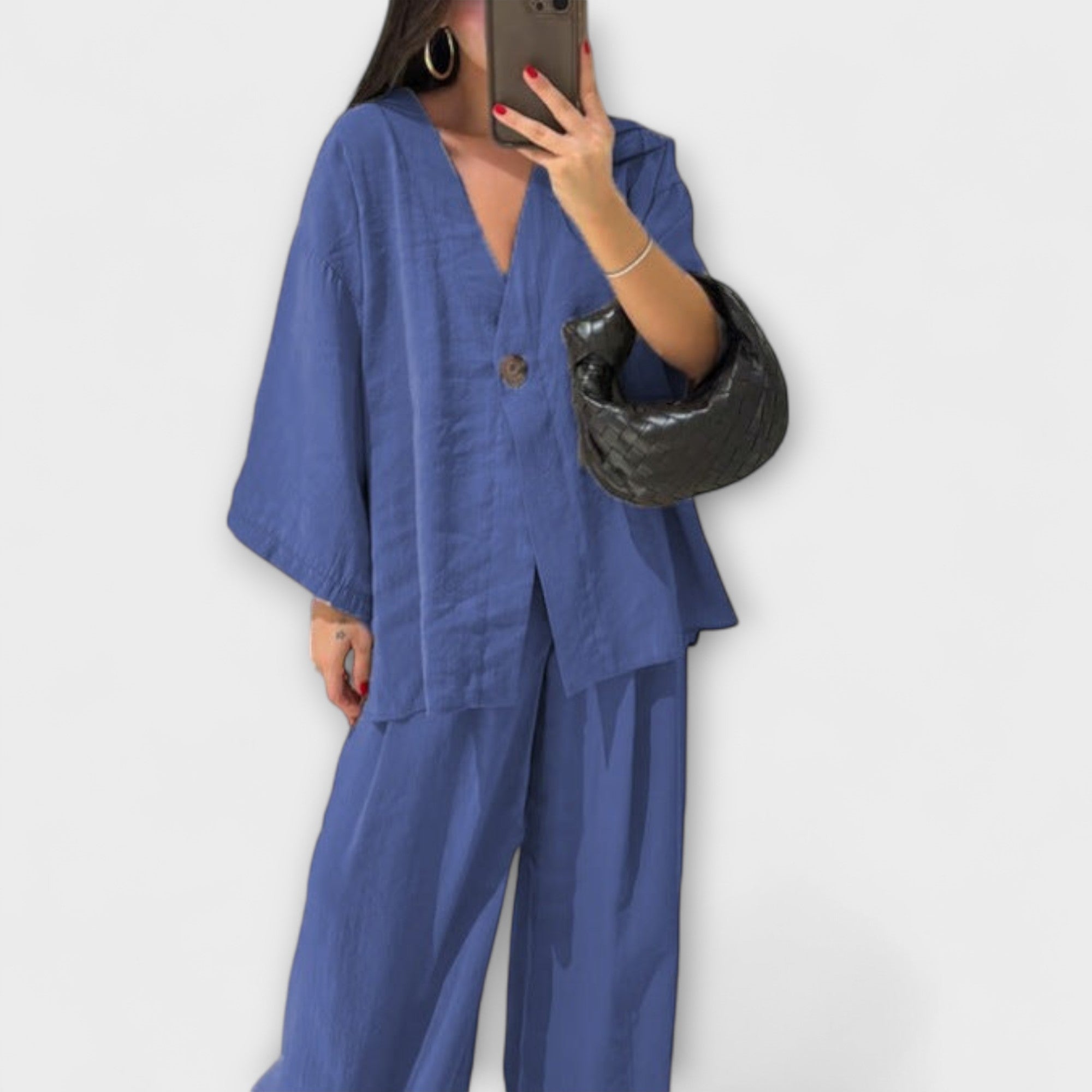 Jacqueline ™ ｜ Avslappnad topp med V-ringning och byxset