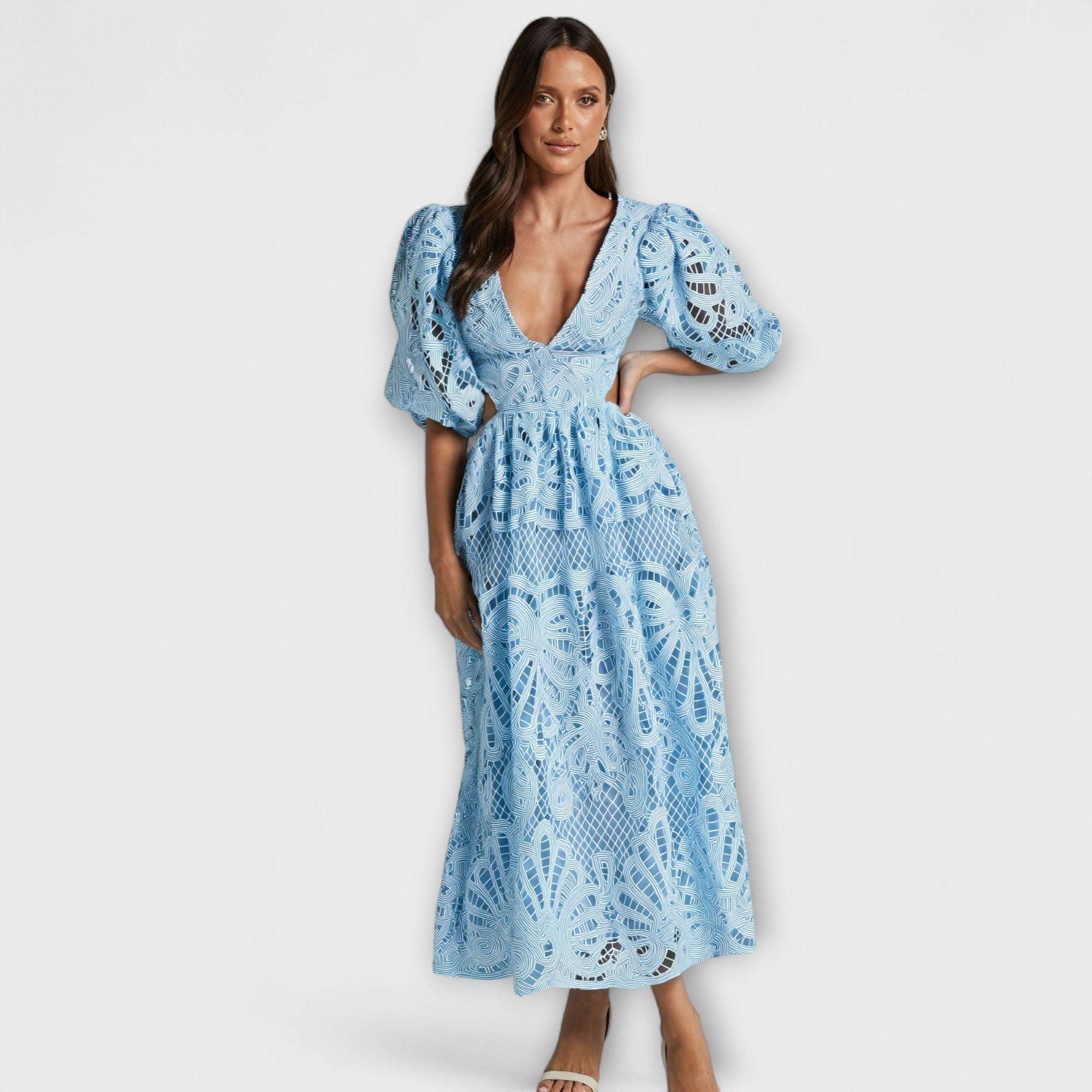 Darja ™ ｜Eleganta klänningar med fina detaljer