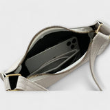 Monika. ™ ｜Lackad läderväska