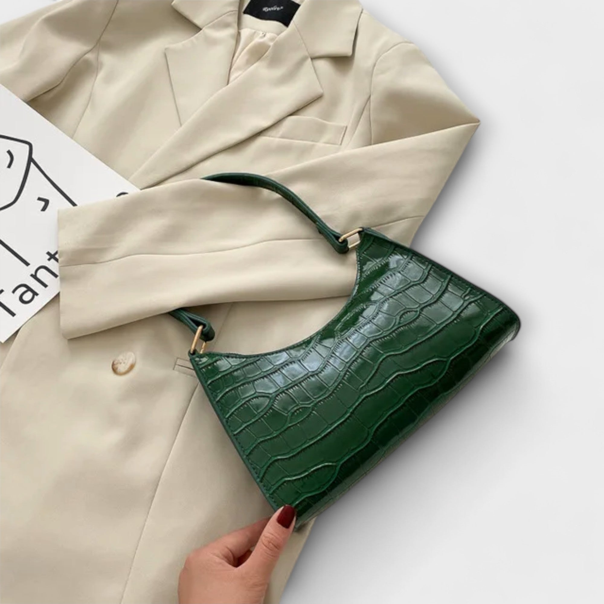 Monika. ™ ｜Lackad läderväska