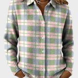 Lena – Rutig stickad blus i friska pastellfärger