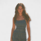 Julie™ ｜ Utökad denimoverall med knyt-detalj