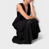 Aurélie ™ ｜Eleganta klänning med V-ringning och spets