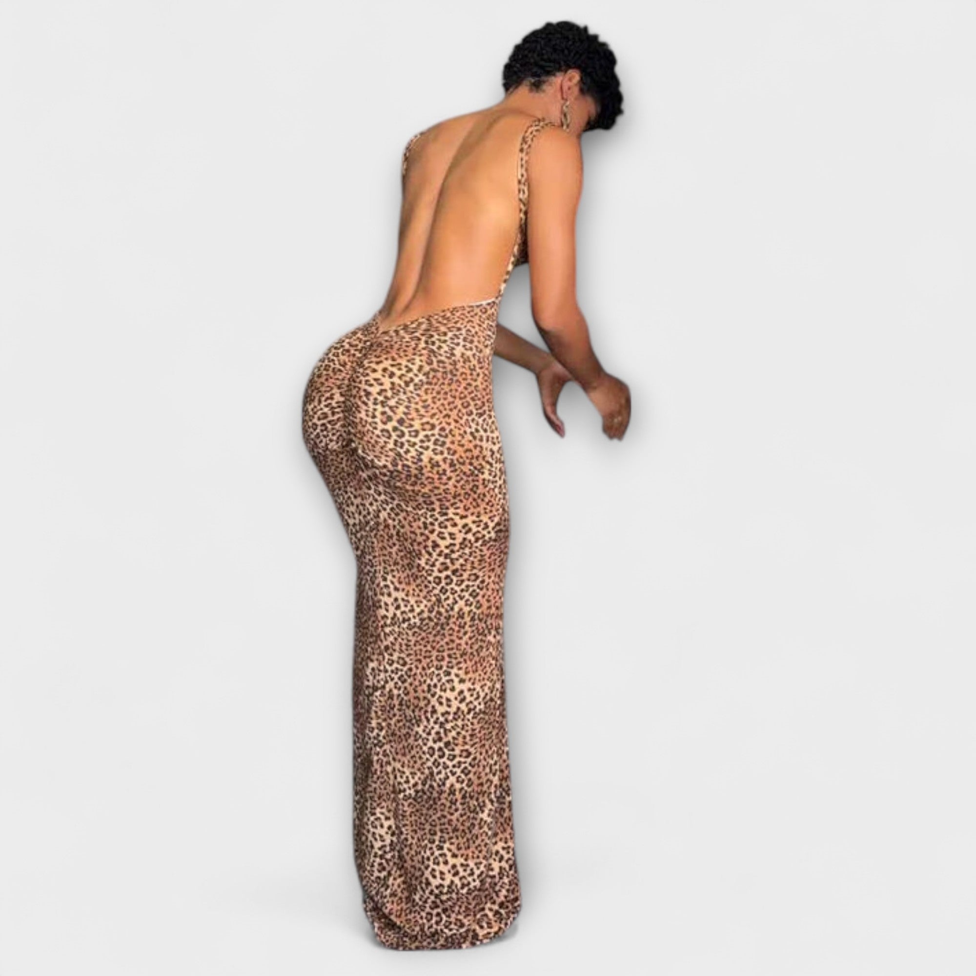 Della ™ ｜ Maxikort klänning med leopardmönster och bar rygg