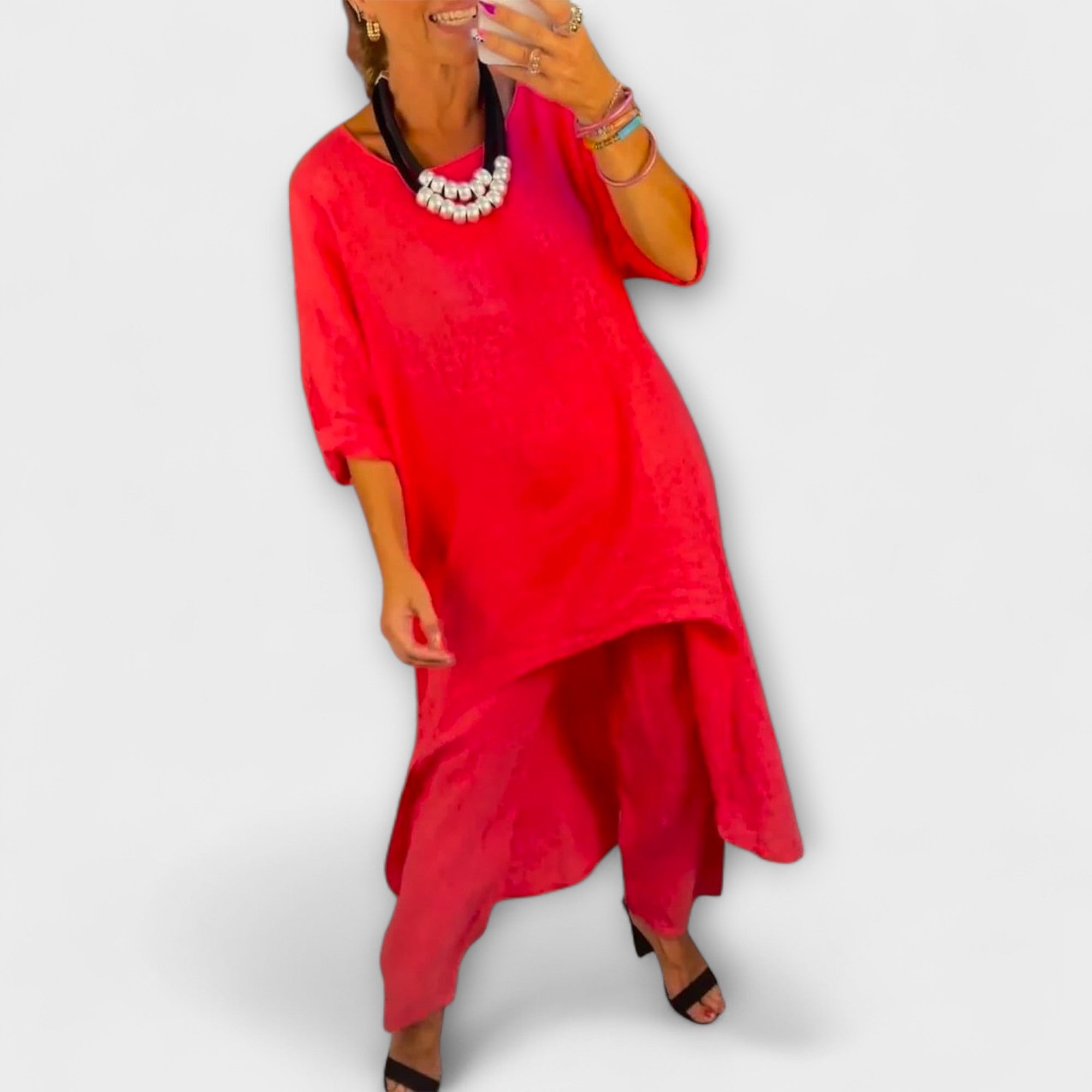 Tabea - Linneklänning med rundad halsringning